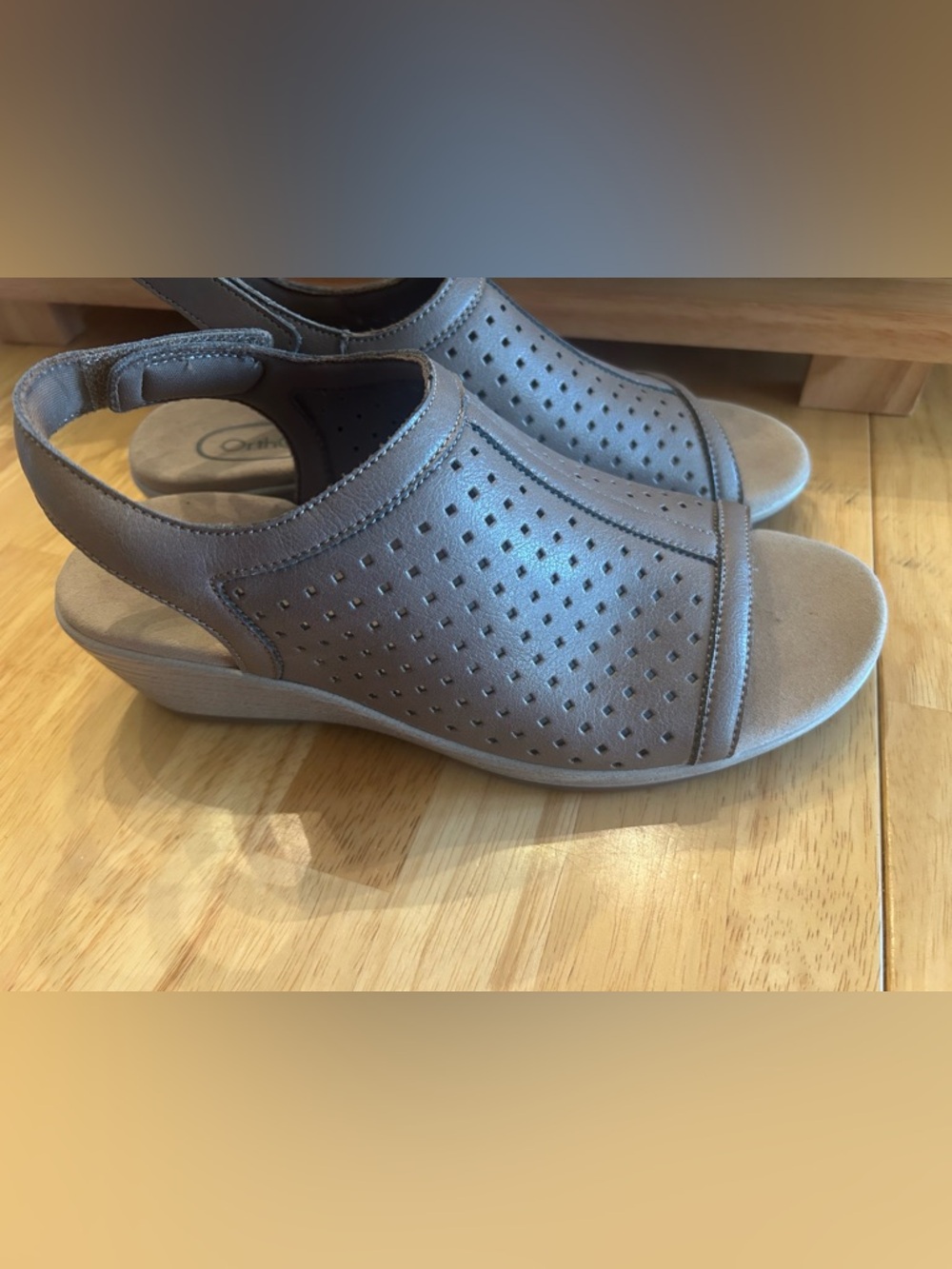 Orthofeet Hazel Comfort Sandals in Taupe 7.5 wedge Velcro comfortable walking